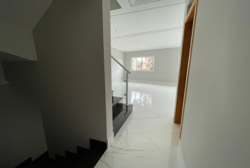  Sobrado novo à venda no Bairro do Parque São Domingos na Rua Amílcar Barbuy 