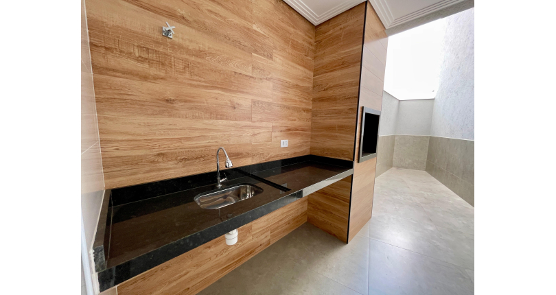  Sobrado novo à venda no Bairro do Parque São Domingos na Rua Amílcar Barbuy 