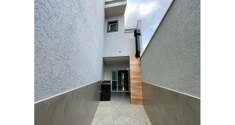  Sobrado novo à venda no Bairro do Parque São Domingos na Rua Amílcar Barbuy 