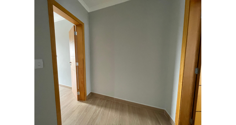  Sobrado novo à venda no Bairro do Parque São Domingos na Rua Amílcar Barbuy 