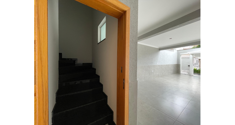  Sobrado novo à venda no Bairro do Parque São Domingos na Rua Amílcar Barbuy 