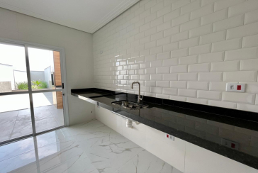 Sobrado novo à venda no Bairro do Parque São Domingos na Rua Amílcar Barbuy 81, 