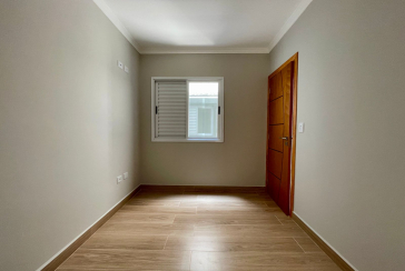 Sobrado novo à venda no Bairro do Parque São Domingos na Rua Amílcar Barbuy 81, 