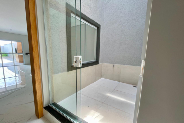 Sobrado novo à venda no Bairro do Parque São Domingos na Rua Amílcar Barbuy 81, 