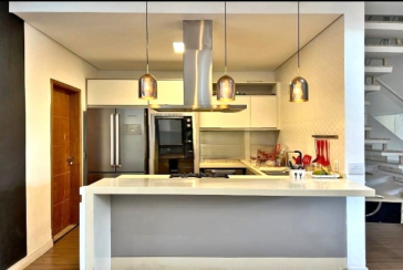 Belo Sobrado à venda em Cajamar no Bairro do Portais (Polvilho) na Rua das Zineas,