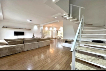 Belo Sobrado à venda em Cajamar no Bairro do Portais (Polvilho) na Rua das Zineas,