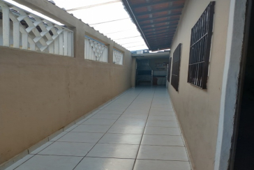 Casa à venda na Praia Grande no Bairro do Solemar na Rua Casimiro de Abreu,