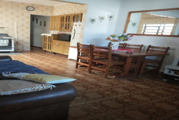 Casa à venda na Praia Grande no Bairro do Solemar na Rua Casimiro de Abreu,