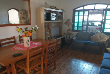 Casa à venda na Praia Grande no Bairro do Solemar na Rua Casimiro de Abreu,