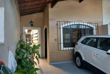 Casa à venda na Praia Grande no Bairro do Solemar na Rua Casimiro de Abreu,