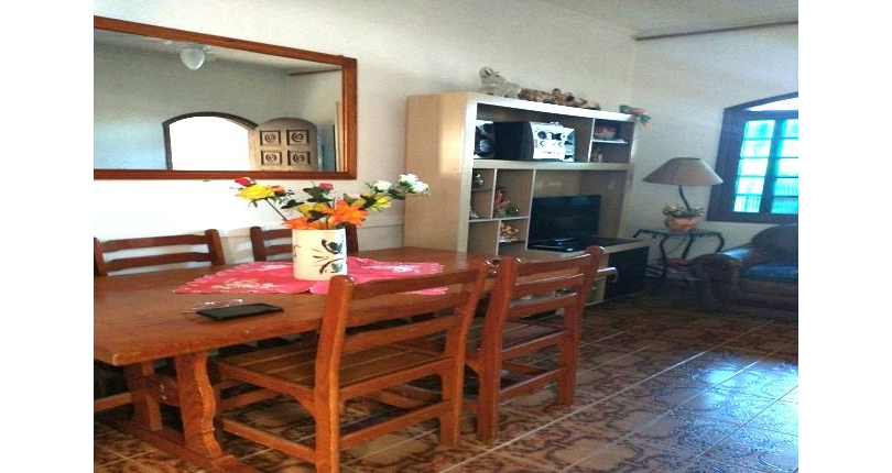 Casa à venda na Praia Grande no Bairro do Solemar na Rua Casimiro de Abreu,