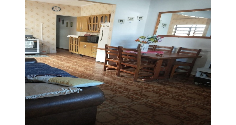 Casa à venda na Praia Grande no Bairro do Solemar na Rua Casimiro de Abreu,