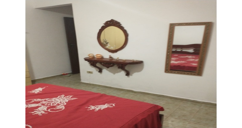 Casa à venda na Praia Grande no Bairro do Solemar na Rua Casimiro de Abreu,