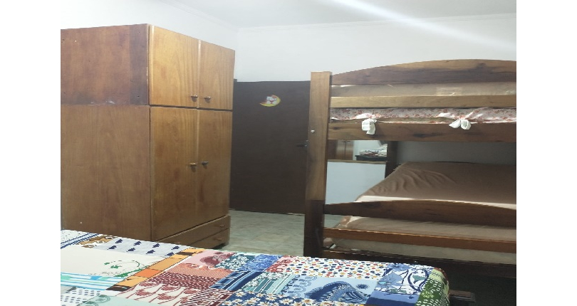 Casa à venda na Praia Grande no Bairro do Solemar na Rua Casimiro de Abreu,