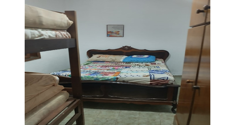 Casa à venda na Praia Grande no Bairro do Solemar na Rua Casimiro de Abreu,