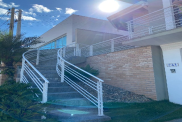 Casa à venda em Itatiba no Bairro do Residencial Fazenda Serrinha na Rua Antenor Ubinha,