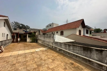 Casa Térrea à venda no Bairro do Jardim Mangalot na Rua Padre Aníbal Difrância,