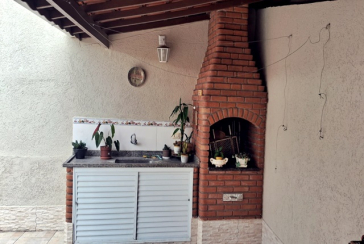 Belo Sobrado à venda no Bairro do Jardim Regina na Rua Crispim Santos, 