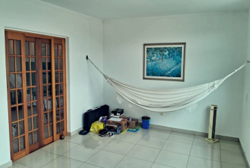 Belo Sobrado à venda no Bairro do Jardim Regina na Rua Crispim Santos, 