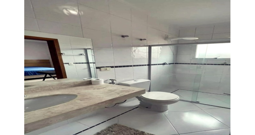 Belo Sobrado à venda no Bairro do Jardim Regina na Rua Crispim Santos, 