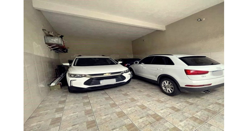 Belo Sobrado à venda no Bairro do Jardim Regina na Rua Crispim Santos, 