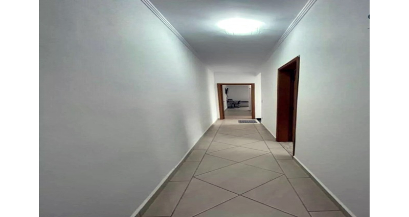 Belo Sobrado à venda no Bairro do Jardim Regina na Rua Crispim Santos, 