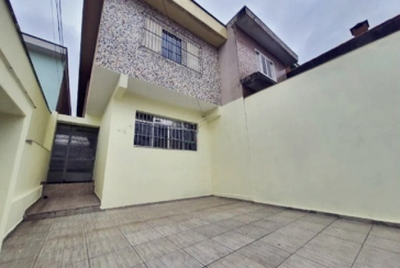 Sobrado à venda no Bairro do Parque São Domingos na Rua José Candido Freire,