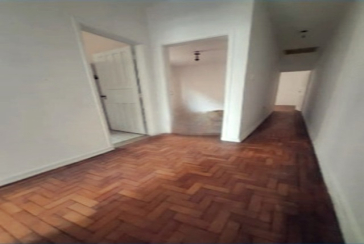 Sobrado à venda no Bairro do Parque São Domingos na Rua José Candido Freire,