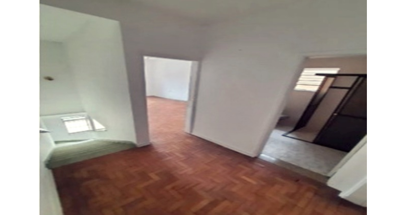 Sobrado à venda no Bairro do Parque São Domingos na Rua José Candido Freire,