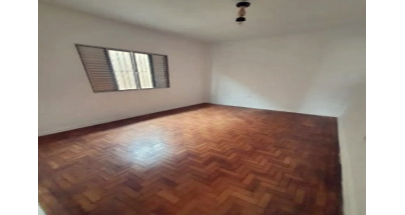 Sobrado à venda no Bairro do Parque São Domingos na Rua José Candido Freire,