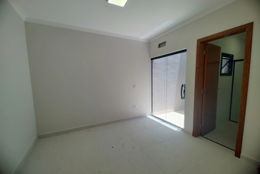 Belo Sobrado novo à Venda no Bairro do Parque Maria Domitila na Rua Antônio Félix Pacheco 316,