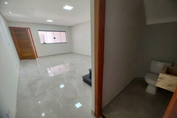 Belo Sobrado novo à Venda no Bairro do Parque Maria Domitila na Rua Antônio Félix Pacheco 316,