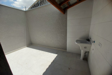 Belo Sobrado novo à Venda no Bairro do Parque Maria Domitila na Rua Antônio Félix Pacheco 316,