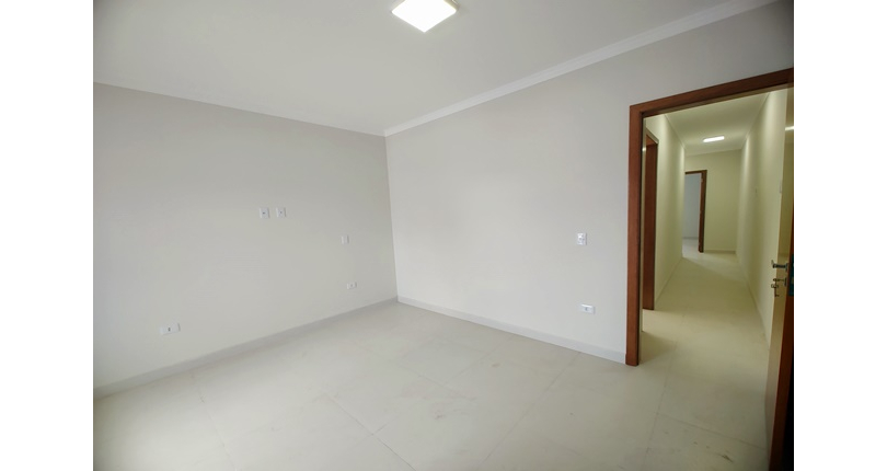 Belo Sobrado novo à Venda no Bairro do Parque Maria Domitila na Rua Antônio Félix Pacheco 316,