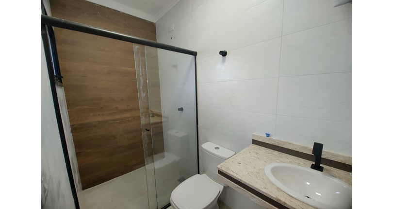 Belo Sobrado novo à Venda no Bairro do Parque Maria Domitila na Rua Antônio Félix Pacheco 316,