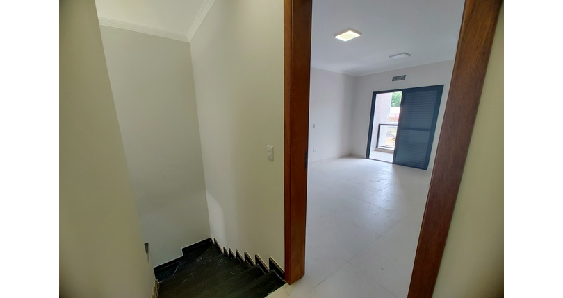 Belo Sobrado novo à Venda no Bairro do Parque Maria Domitila na Rua Antônio Félix Pacheco 316,