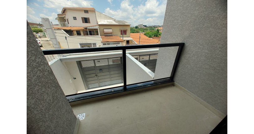 Belo Sobrado novo à Venda no Bairro do Parque Maria Domitila na Rua Antônio Félix Pacheco 316,