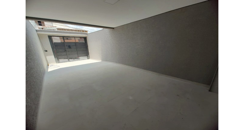 Belo Sobrado novo à Venda no Bairro do Parque Maria Domitila na Rua Antônio Félix Pacheco 316,