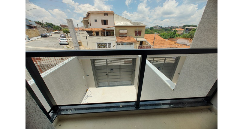 Belo Sobrado novo à Venda no Bairro do Parque Maria Domitila na Rua Antônio Félix Pacheco 316,