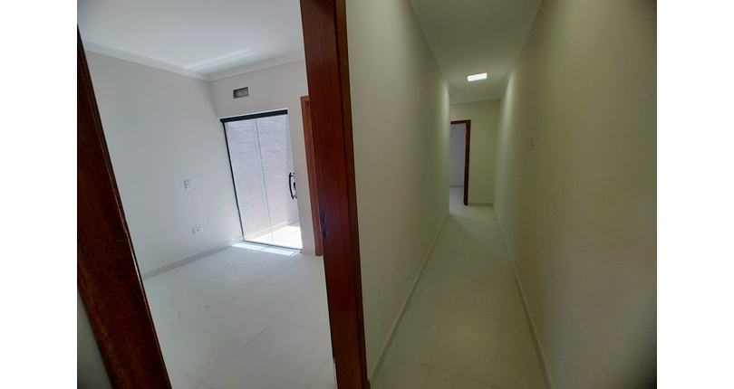 Belo Sobrado novo à Venda no Bairro do Parque Maria Domitila na Rua Antônio Félix Pacheco 316,