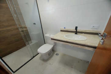 Belo Sobrado novo à Venda no Bairro do Parque Maria Domitila na Rua Antônio Félix Pacheco 316