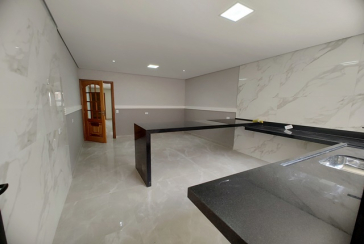 Belo Sobrado novo à Venda no Bairro do Parque Maria Domitila na Rua Antônio Félix Pacheco 316