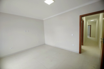 Belo Sobrado novo à Venda no Bairro do Parque Maria Domitila na Rua Antônio Félix Pacheco 316