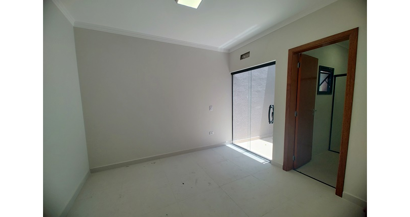 Belo Sobrado novo à Venda no Bairro do Parque Maria Domitila na Rua Antônio Félix Pacheco 316