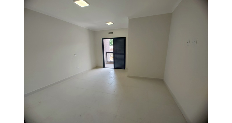 Belo Sobrado novo à Venda no Bairro do Parque Maria Domitila na Rua Antônio Félix Pacheco 316