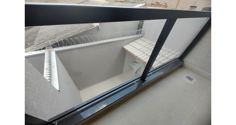 Belo Sobrado novo à Venda no Bairro do Parque Maria Domitila na Rua Antônio Félix Pacheco 316