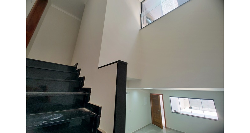 Belo Sobrado novo à Venda no Bairro do Parque Maria Domitila na Rua Antônio Félix Pacheco 316