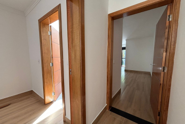 Lindo Sobrado Novo à venda Bairro do Parque São Domingos na Avenida General Charles de Gaulle 194,