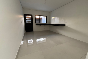 Lindo Sobrado Novo à venda Bairro do Parque São Domingos na Avenida General Charles de Gaulle 194,