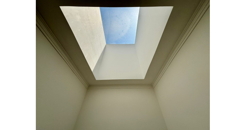 Lindo Sobrado Novo à venda Bairro do Parque São Domingos na Avenida General Charles de Gaulle 194,